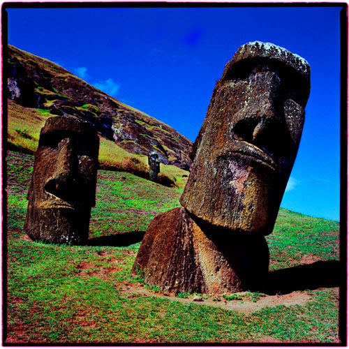 53eabcf2cf6ba7c144ec4b43_fineart_chileeasterisland_20.jpg
