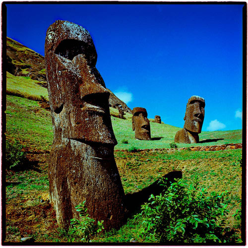 53eabd00f90240c2448f684b_fineart_chileeasterisland_21.jpg
