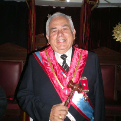 54418505efdf4d1234b6c2c2_9LuisDagnino.jpg
