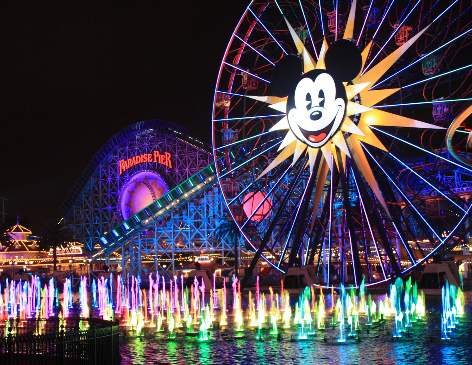 54e90a955aa4d3646a9c50b7_world-of-color3-1.jpg